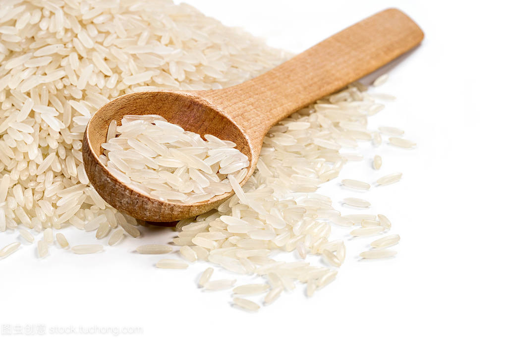 谷米与木勺 自然的馈赠与简约的智慧